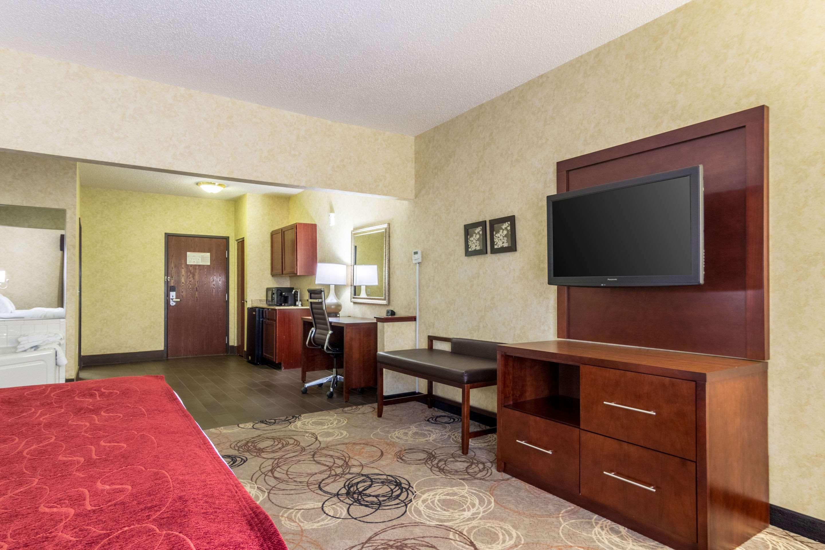Comfort Suites Southfield-Detroit Esterno foto