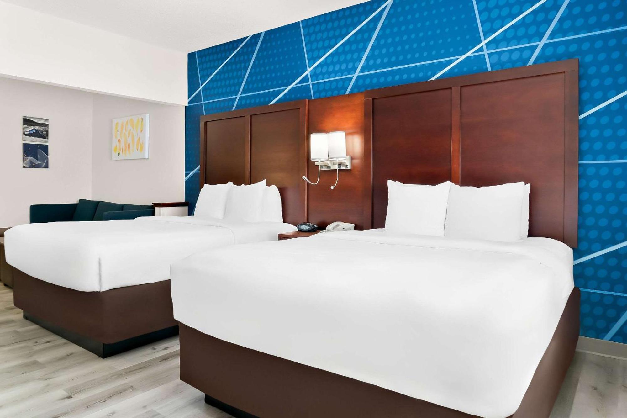 Comfort Suites Southfield-Detroit Esterno foto